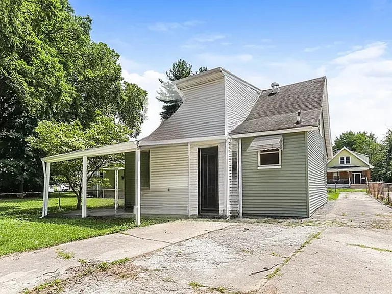 1917 Bising Ave — Photo 9