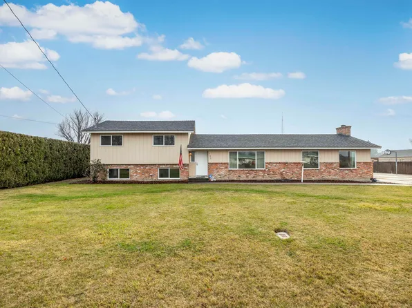 790 E Bonnieview Rd, Grandview, WA 98930