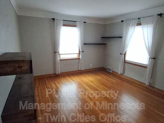 4th image of 312 13th Ave N