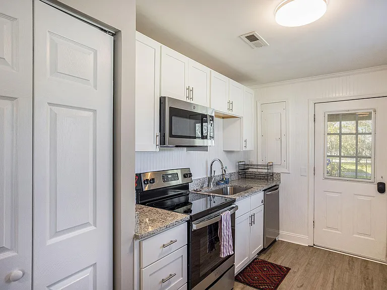 322 Lantana Dr — Photo 6