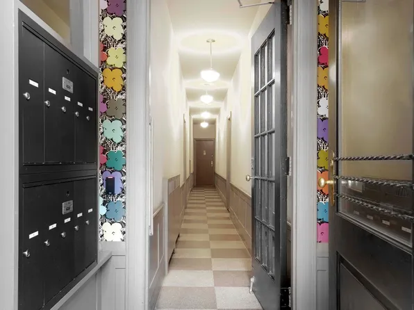 148 West 10th Street image 7 of 10