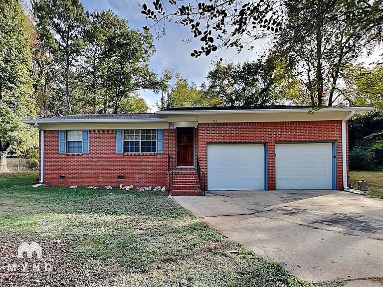 713 Kingman Rd — Photo 1