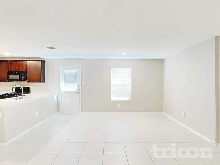 3103 Helix Bay Dr — Photo 3