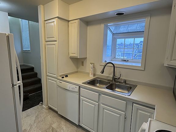 5th image of 1551 Elcadore Dr #117