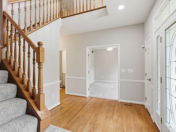 4th image of 9669 Stonemasters Dr