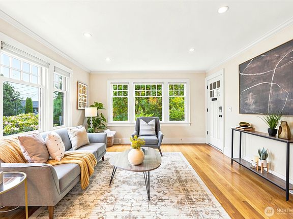 5th image of 4755 39th Avenue S