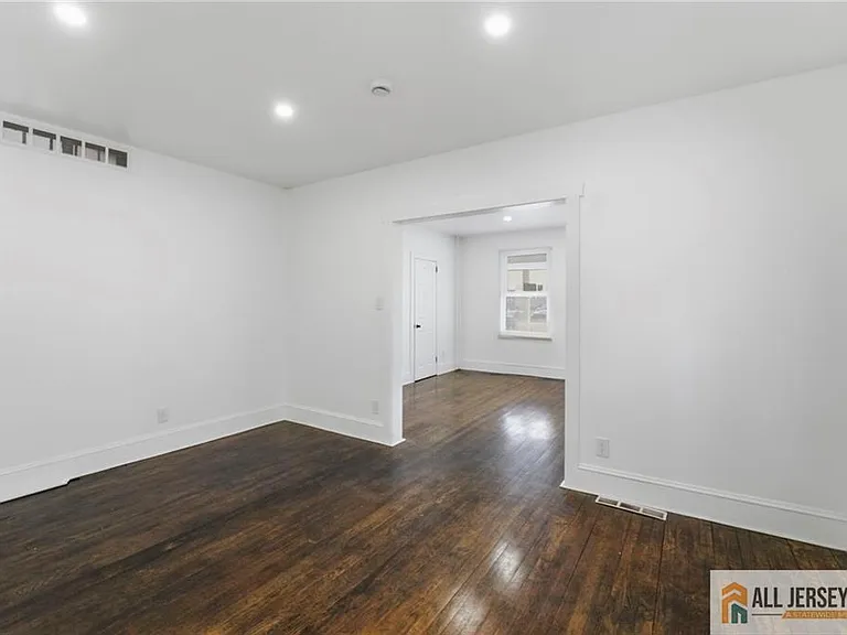 29 Grant St #1 — Photo 5