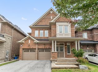 71 Hoey Cres, Oakville, ON L6M 0W4