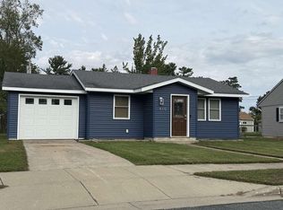 810 Maple Grove St, Tomah, WI 54660