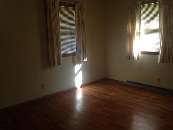 4th image of 1609 Union Ave