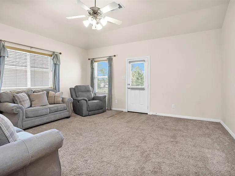 223 Shoreview Dr — Photo 14