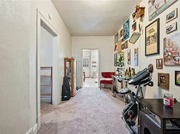 1147 Greenfield Ave Floor 1, Pittsburgh, PA 15217
