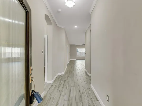 31778 Twin Timbers Ln, Spring, TX 77386