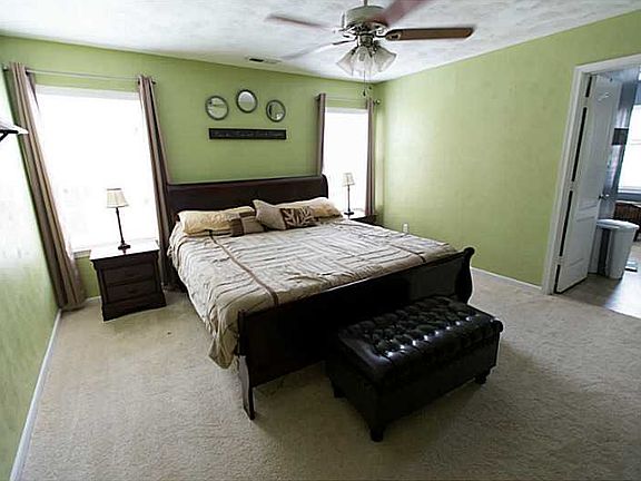 3rd image of 3007 Big Bend Dr