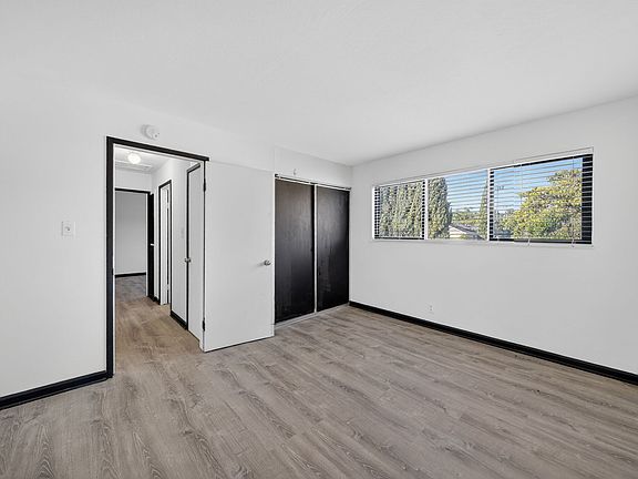 5th image of 27090 Belvedere Ct APT 4