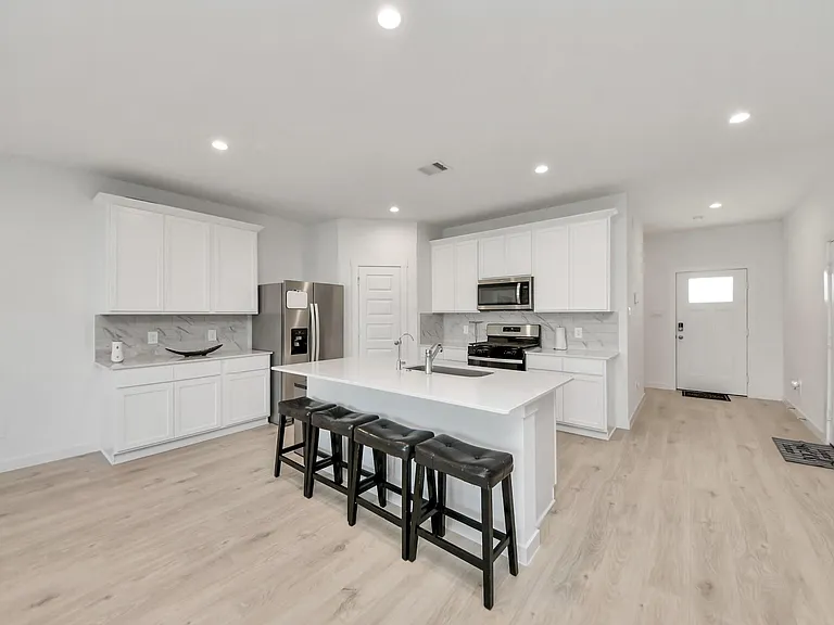 31771 Margaret Woods Ln — Photo 6