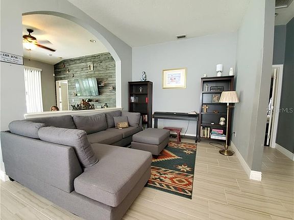 5th image of 34444 Cliffcreek Ct