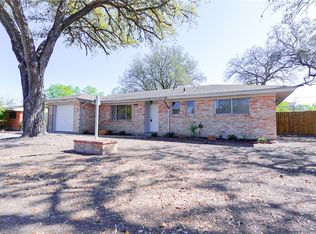 1108 N Woodlawn Dr, Alice, TX 78332