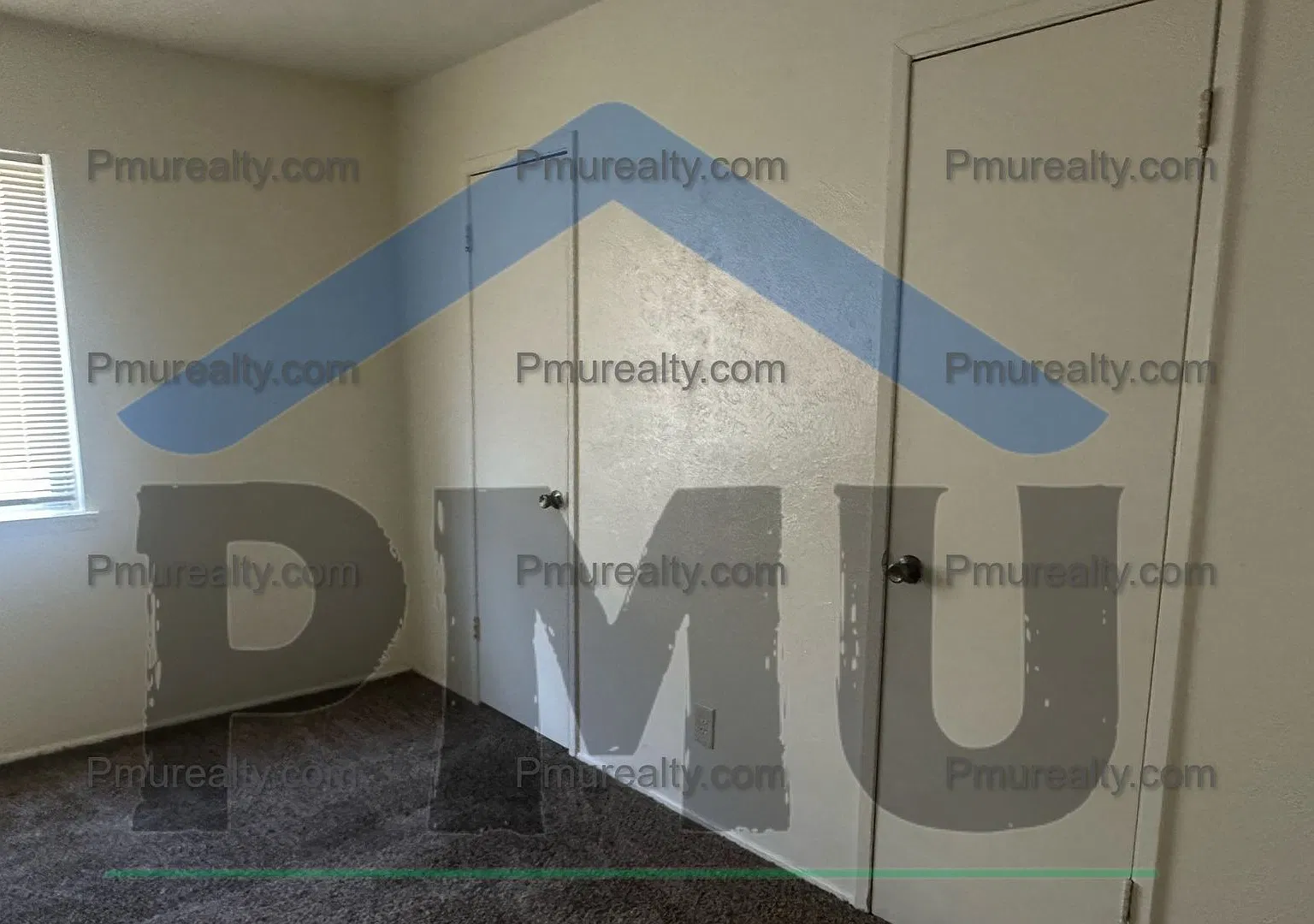 Available Now Lovely 3-Bedroom, 2-Bathroom Home Located In The Heart Of Dallas, Tx — Photo 4
