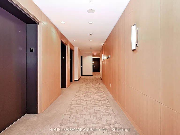 120 Harrison Garden Blvd #735 — Photo 42