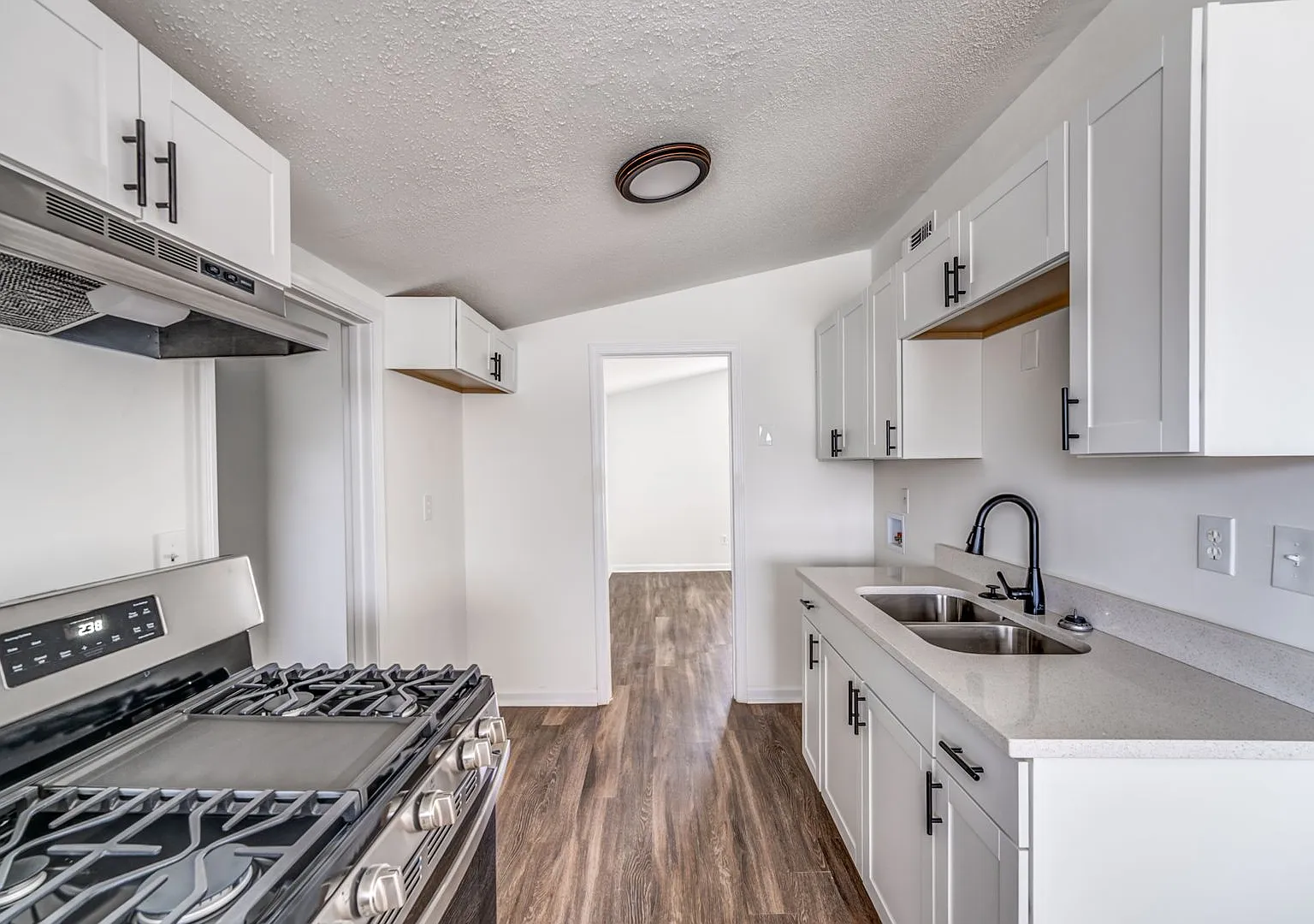 4980 Vickie Memphis, TN 38109 — Photo 2