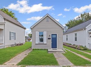 122 N 3rd St, Dupo, IL 62239