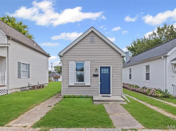 122 N 3rd St, Dupo, IL 62239