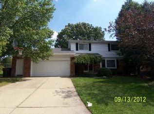 2103 Elkhorn Dr, Rochester Hills, MI 48307