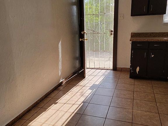 5th image of 1787 Hillcrest Blvd