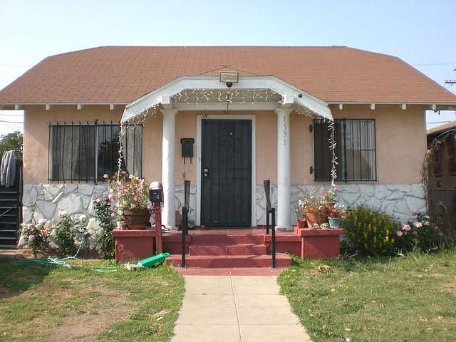 1st image of 1531 W 69th St