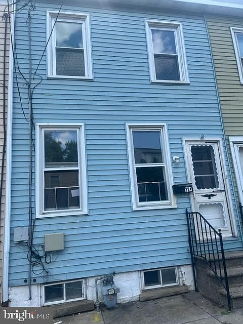 1st image of 324 8th Ave