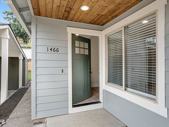 3rd image of 1456 Village Park Pl