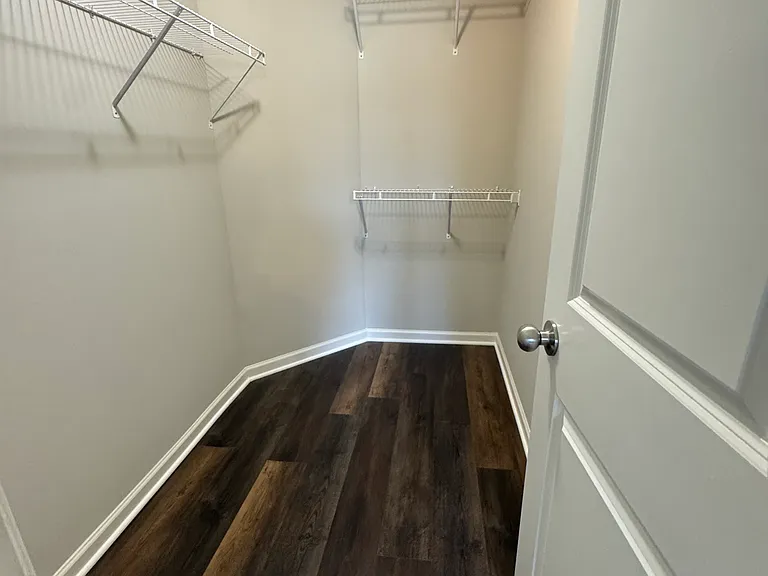 1617 Friendly Rd — Photo 20