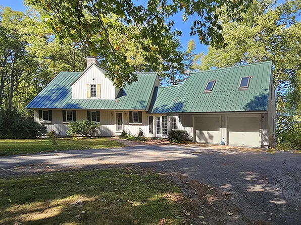 16 Townley Drive, Damariscotta, ME 04543