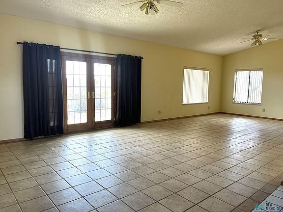 2nd image of 103 Taos Ct