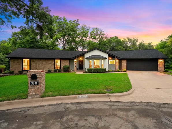3241 Village Park Dr, Waco, TX 76708