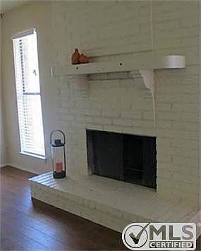 5th image of 2408 Oakridge Ct