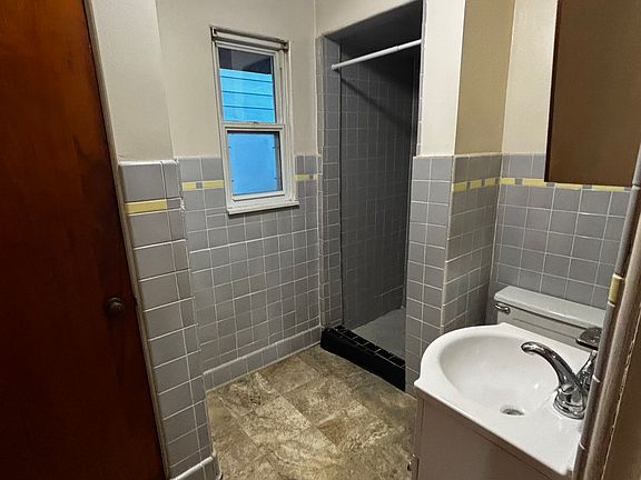 5th image of 1934 S Lincoln Ave #A