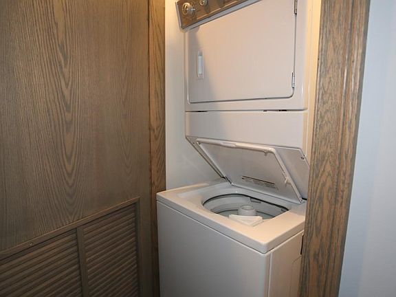 5th image of 4324 N Ashland Ave Unit Garden