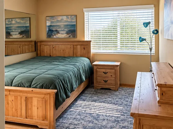 5205 W Wooley Rd #15, Oxnard, CA 93035