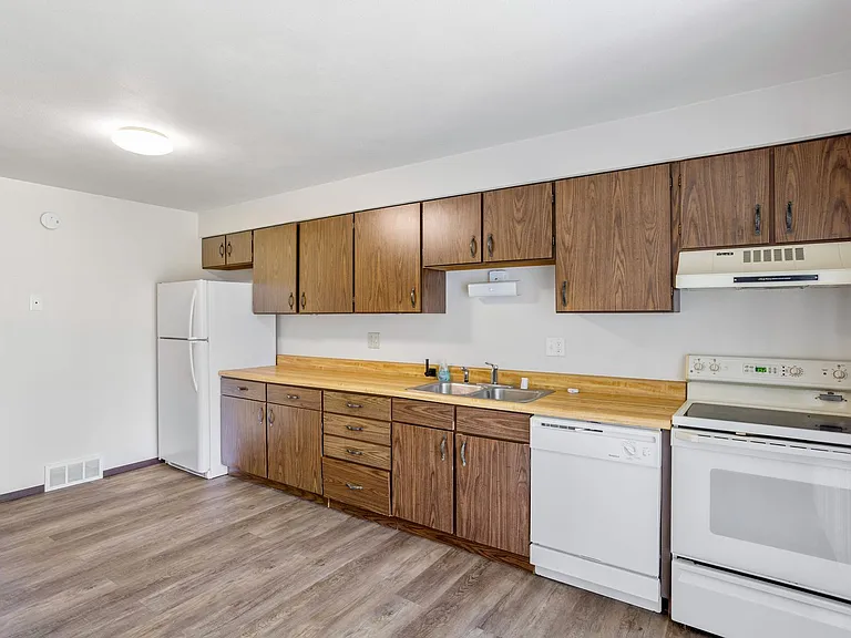 1352 W Hiawatha Dr — Photo 11
