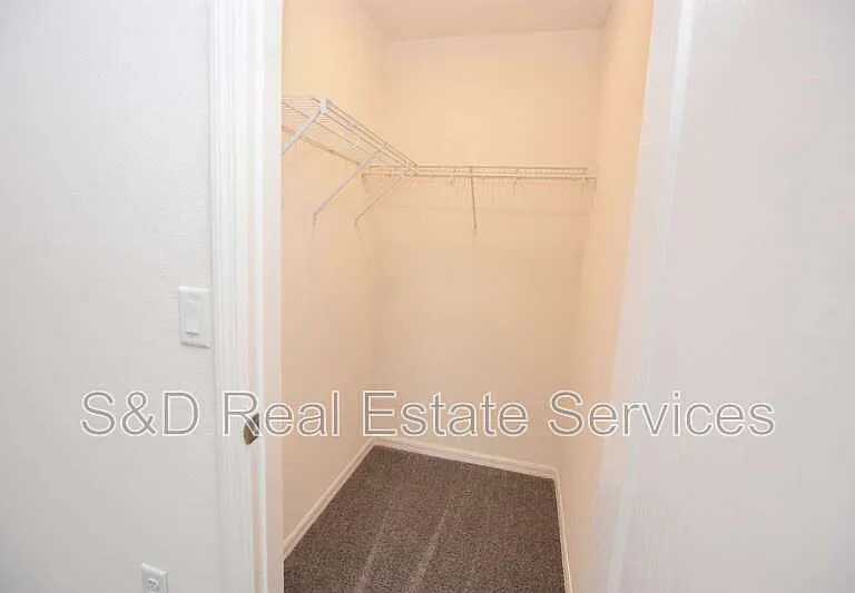 3913 Academia Ave — Photo 29