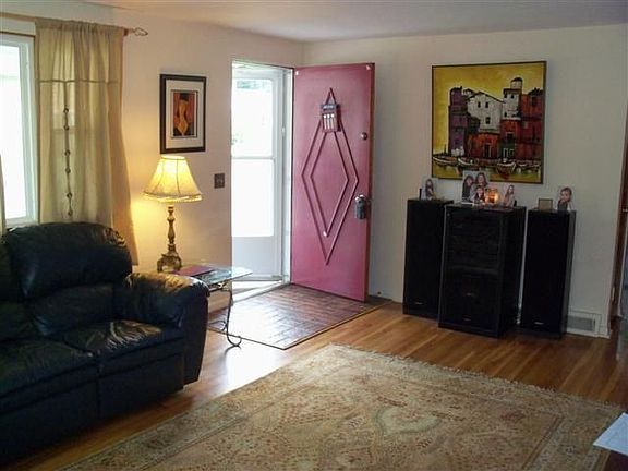 5th image of 808 Lyncourt Dr