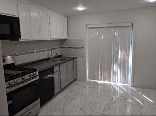 2226 Earp St, Philadelphia, PA 19146