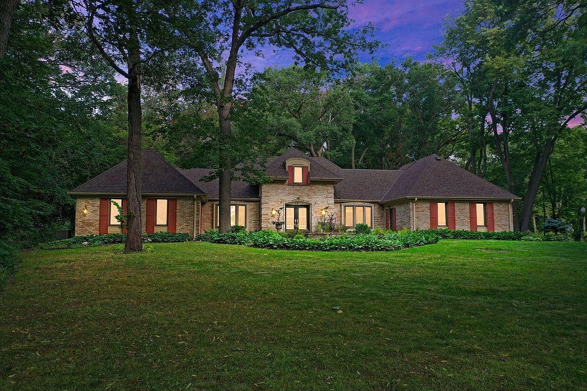 15 Evergreen Rd, North Oaks, MN 55127 MLS 6399289 Zillow