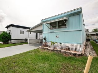 6043 Minerva St, Zephyrhills, FL 33542