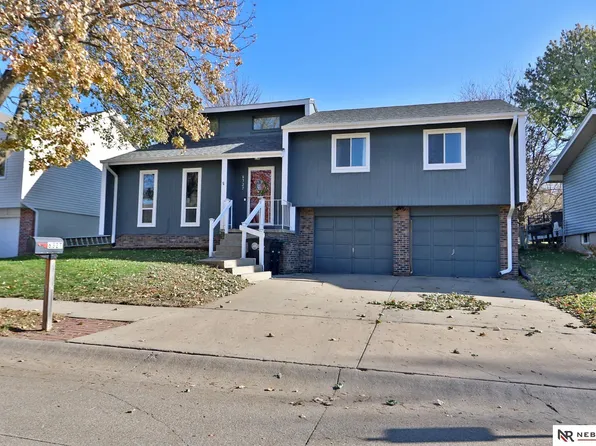 6327 N 115th Avenue Cir, Omaha, NE 68164