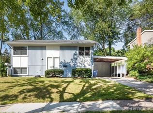 1151 Wendy Ct, Ann Arbor, MI 48103