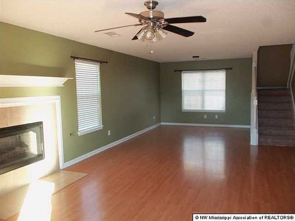 3rd image of 7388 Fox Creek Dr