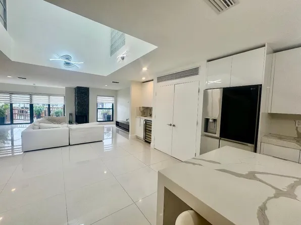 1127 Boca Cove Lane, Highland Beach, FL 33487